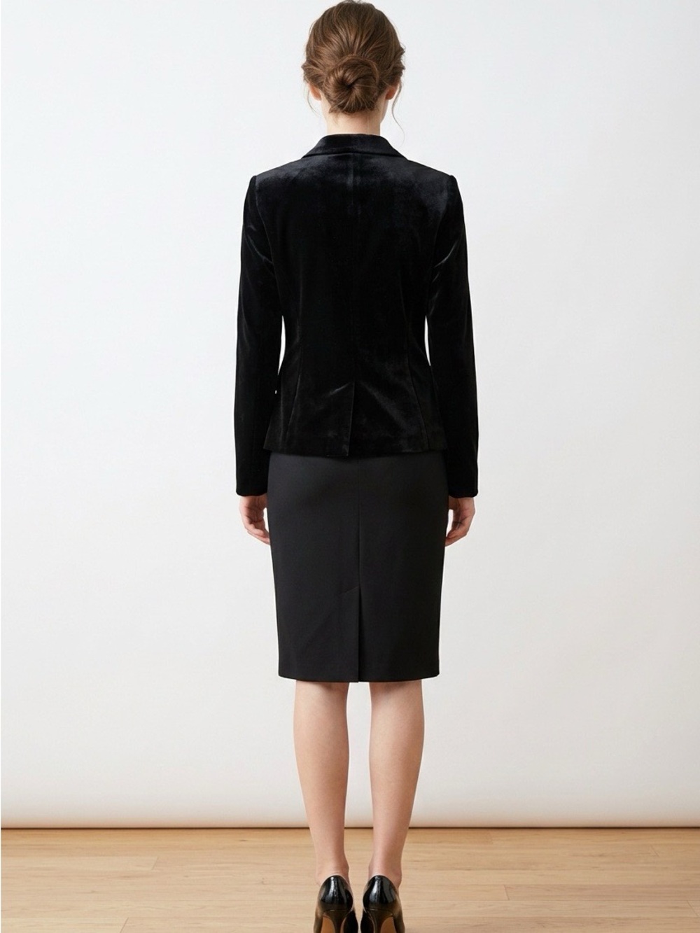 Calvin Klein Women's Black Fully Lined Velvet Blazer Size 8P - Picture 3 of 8